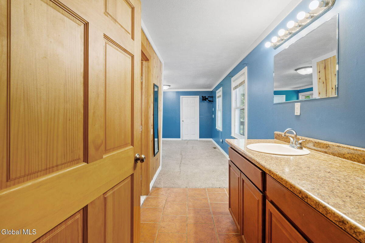 #42 photo, 367 Closson Road, Glenville , NY 12302