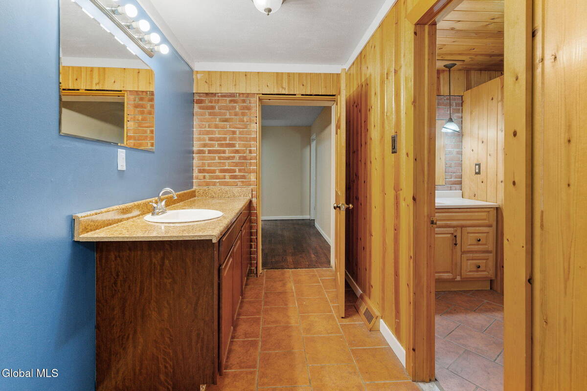 #43 photo, 367 Closson Road, Glenville , NY 12302