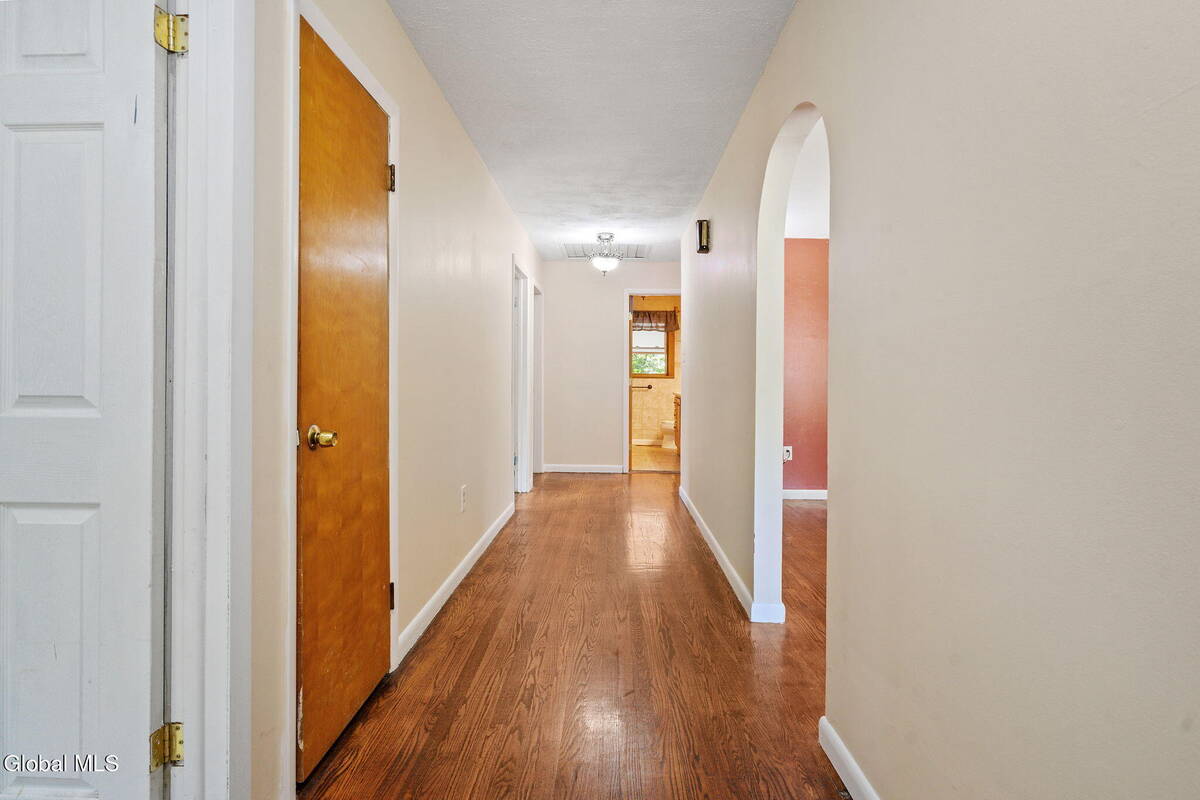 #6 photo, 367 Closson Road, Glenville , NY 12302