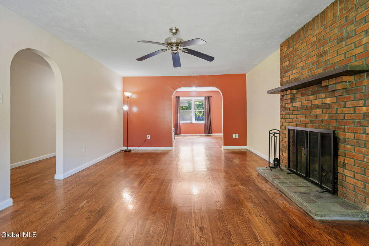 #8 photo, 367 Closson Road, Glenville , NY 12302