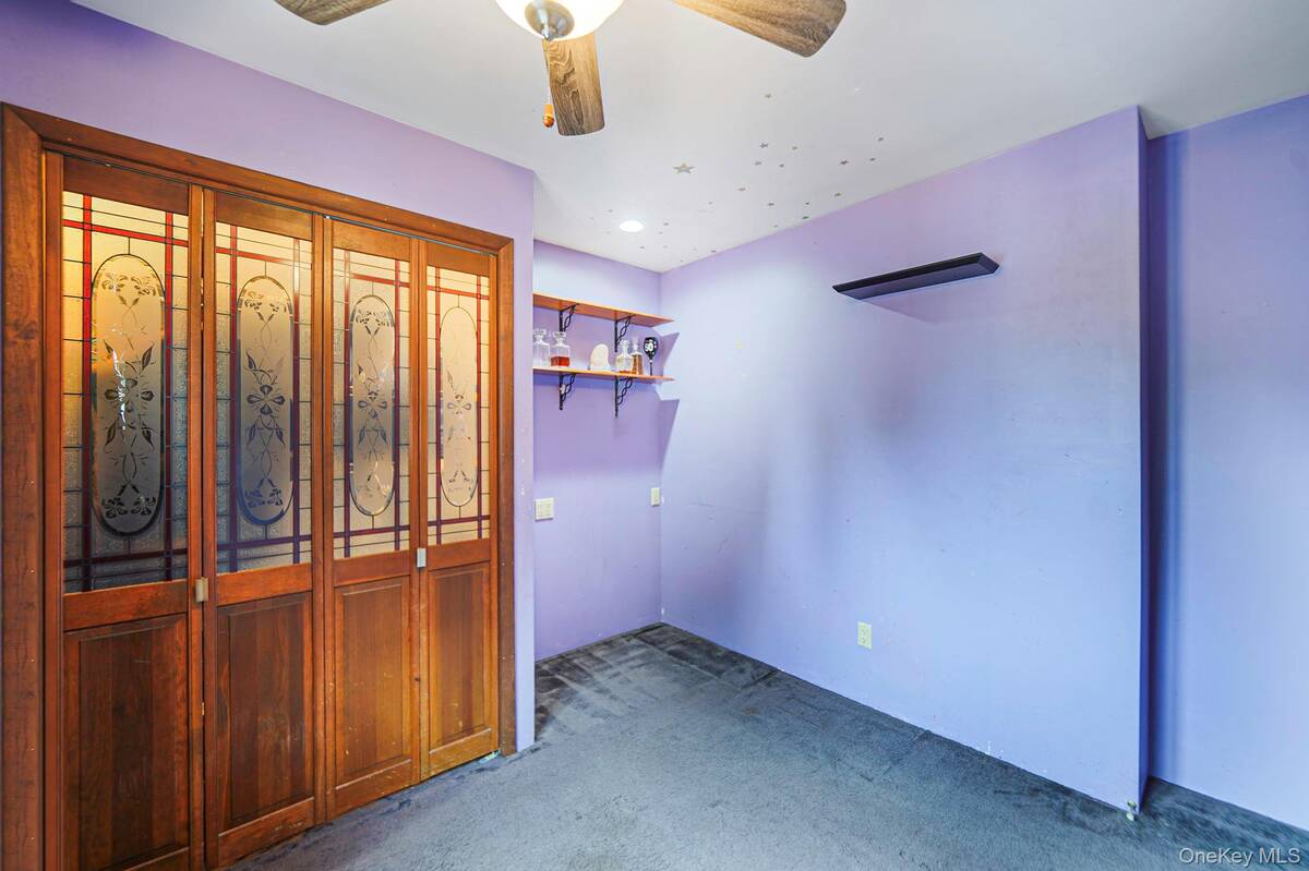 #22 photo, 14 Garden Court, Bay Shore , NY 11706