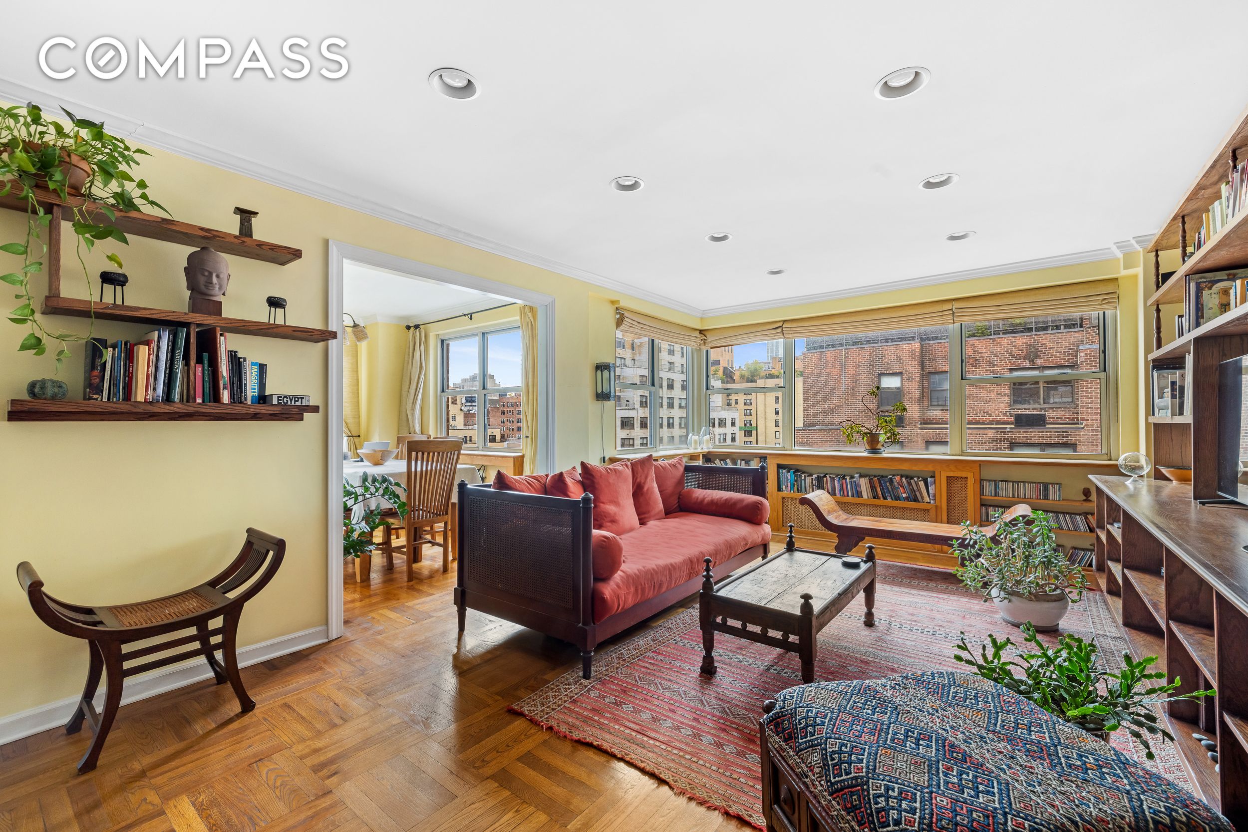 #1 photo, 233 E 70th Street, Lenox Hill , NY 10021
