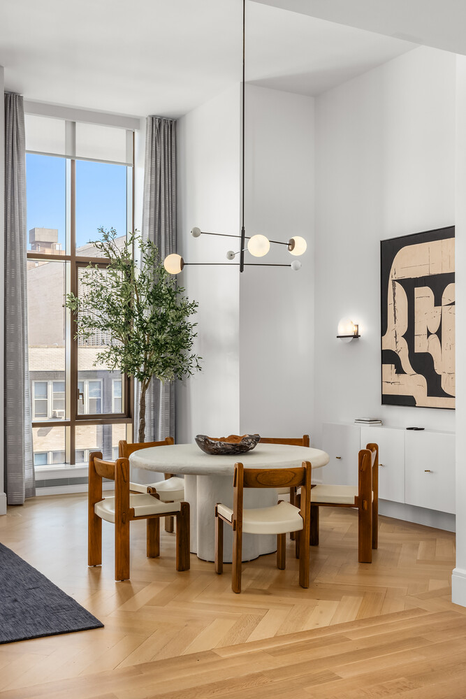 #8 photo, 215 E 19TH Street, Gramercy Park , NY 10003