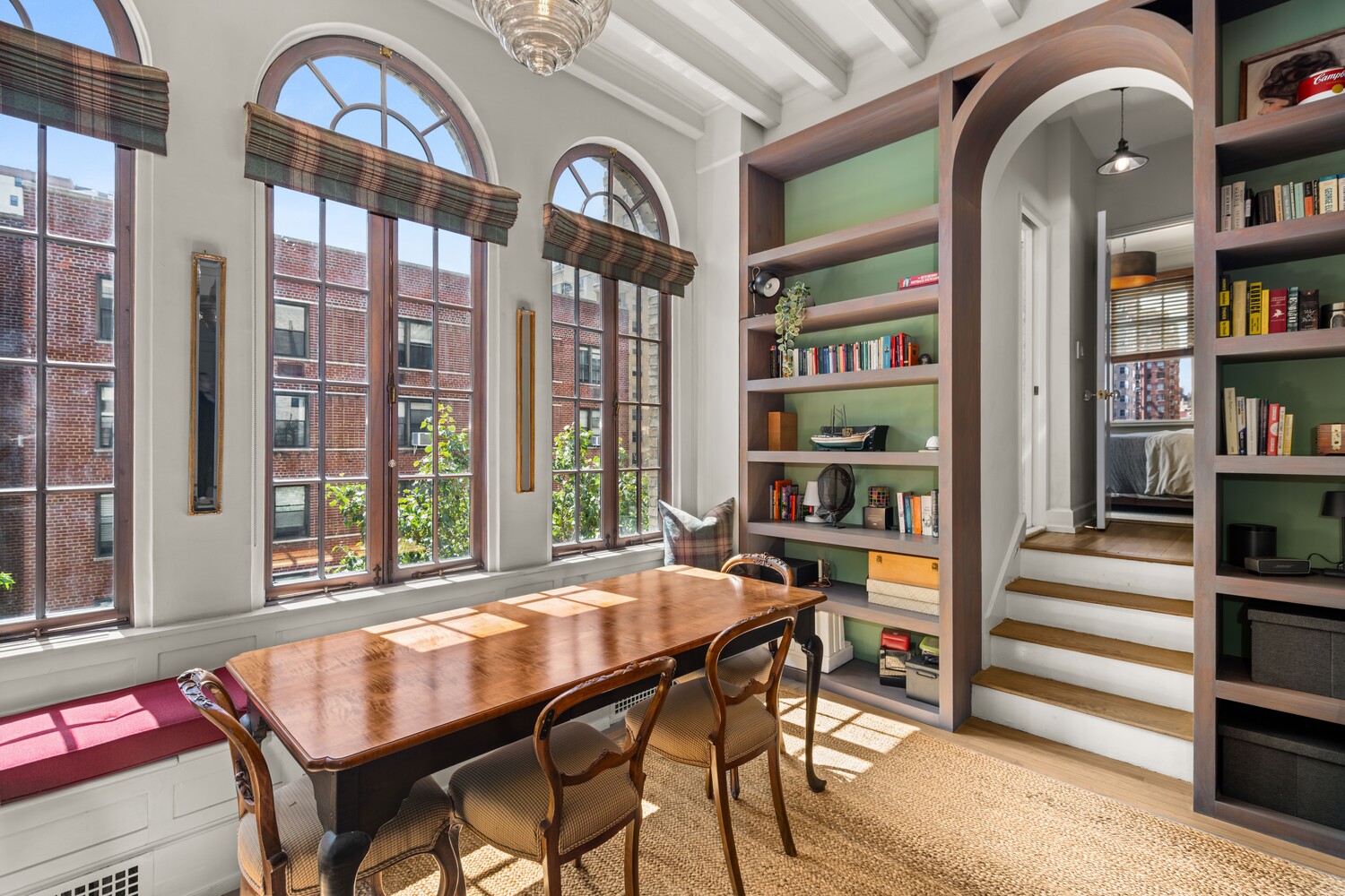 #4 photo, 29 E 9TH Street, Greenwich Village , NY 10003