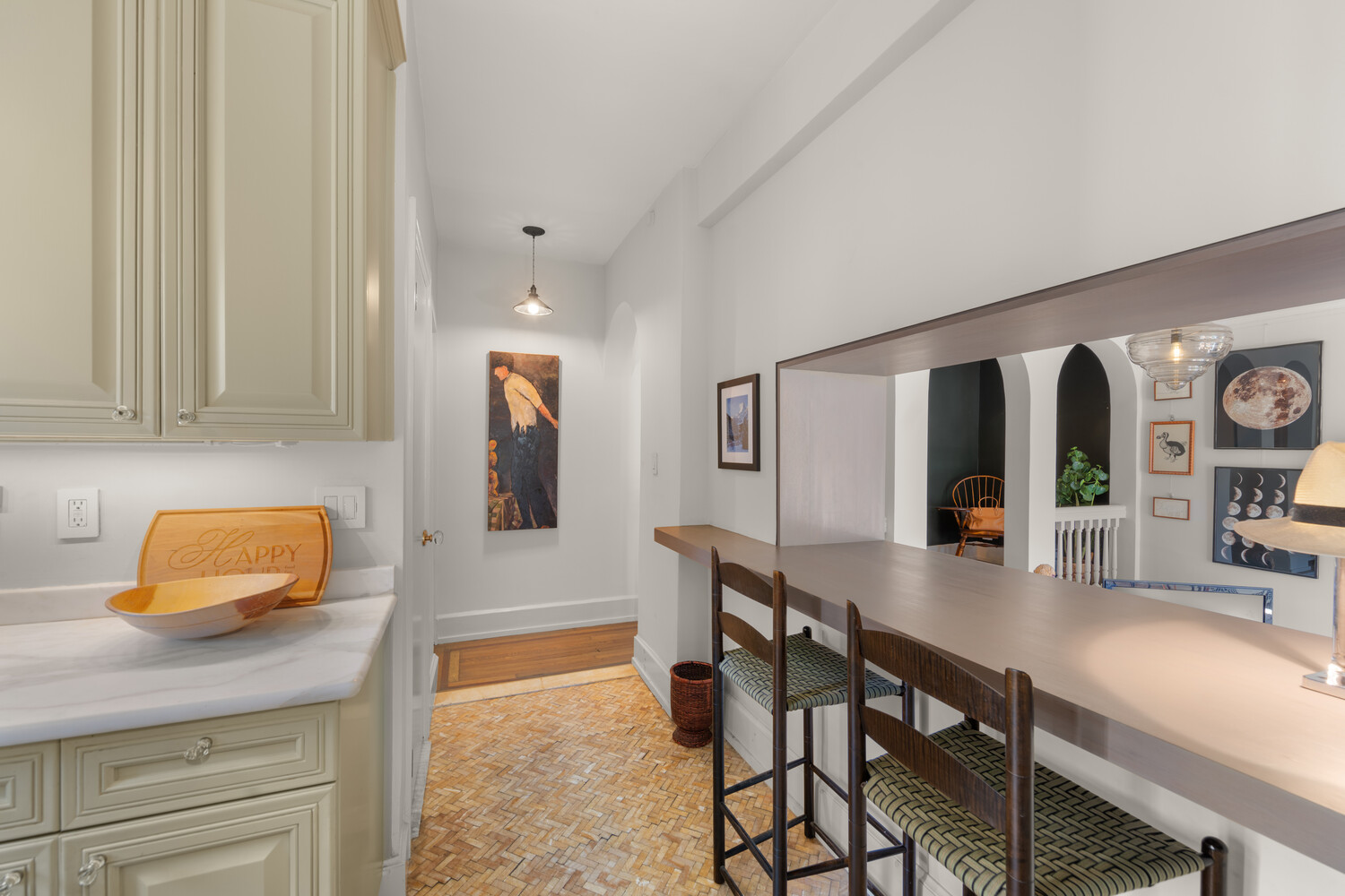 #9 photo, 29 E 9TH Street, Greenwich Village , NY 10003