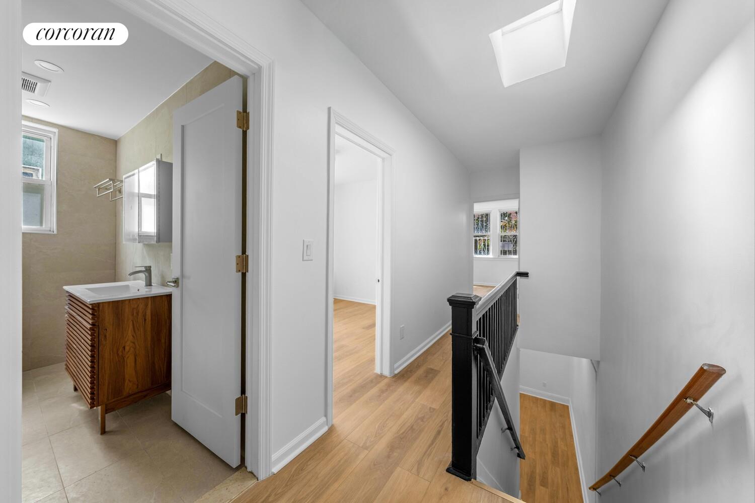 #6 photo, Woodside, Woodside , NY 11377