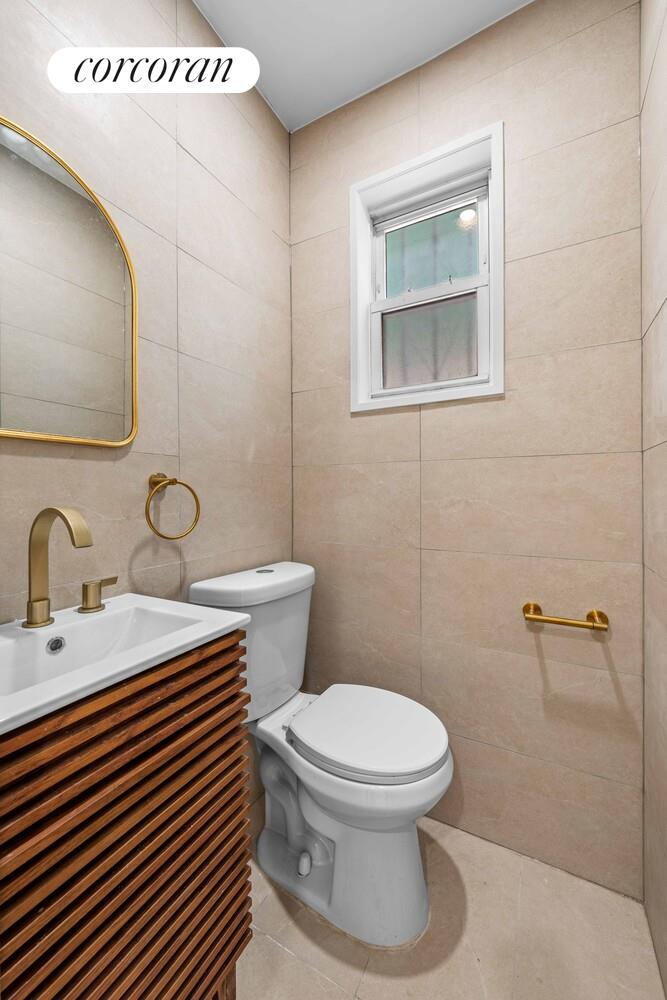 #9 photo, Woodside, Woodside , NY 11377