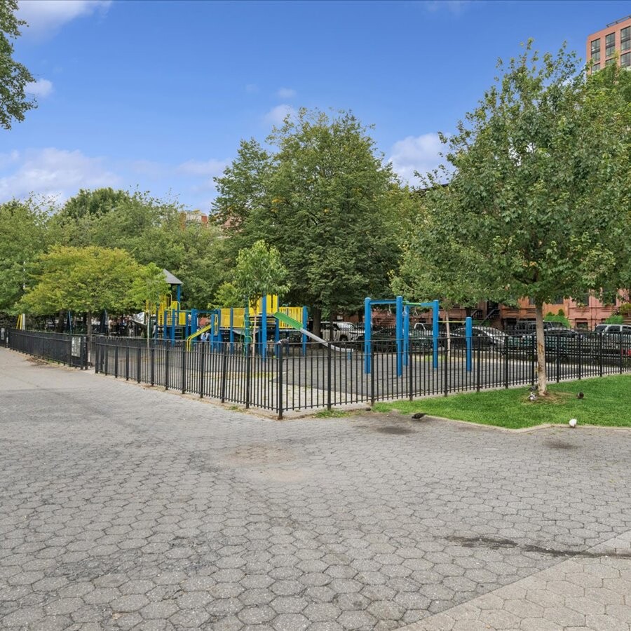 #8 photo, 1919 MADISON Avenue, マンハッタン South Harlem , NY 10035