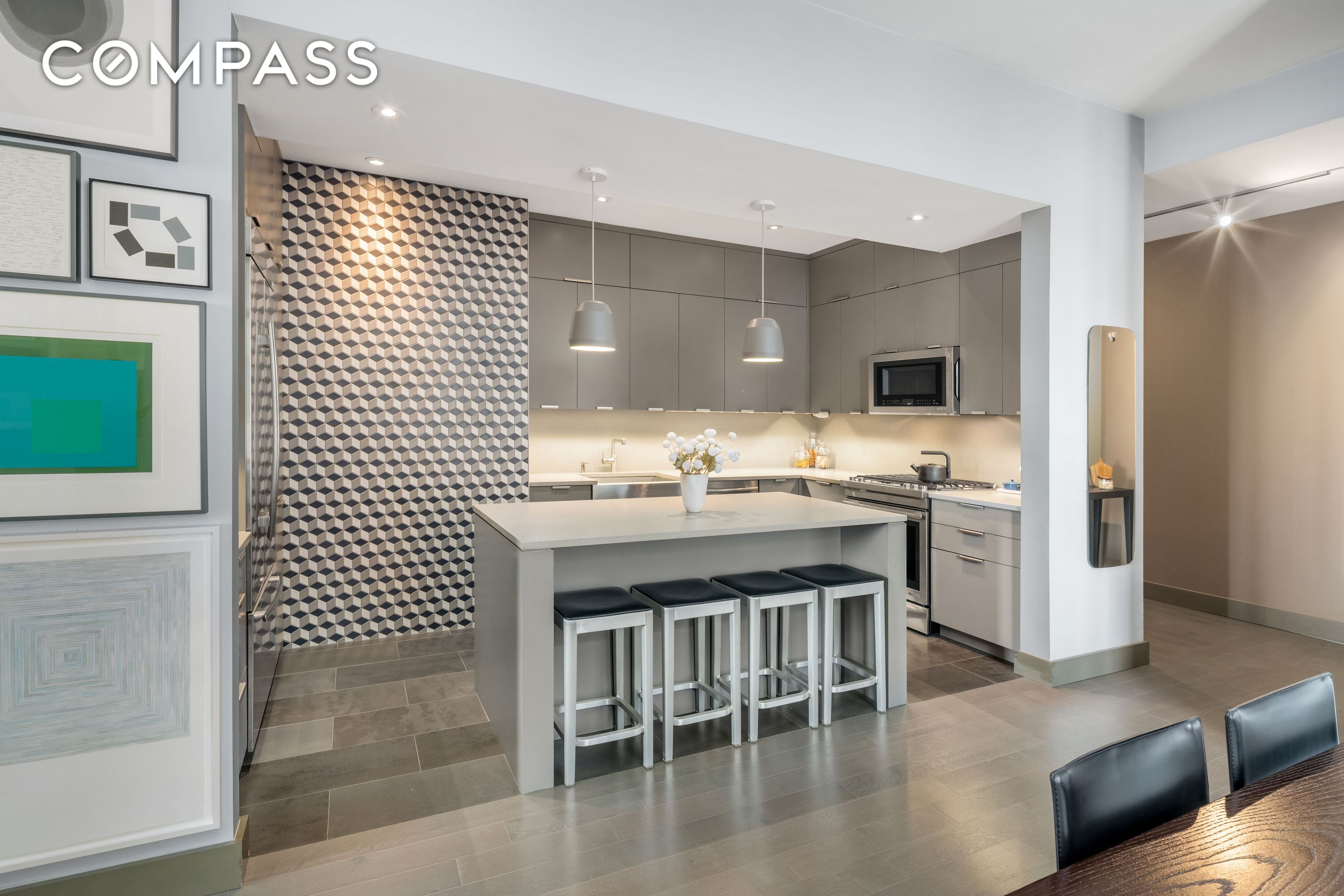 #10 photo, 252 7th Avenue, Chelsea , NY 10001