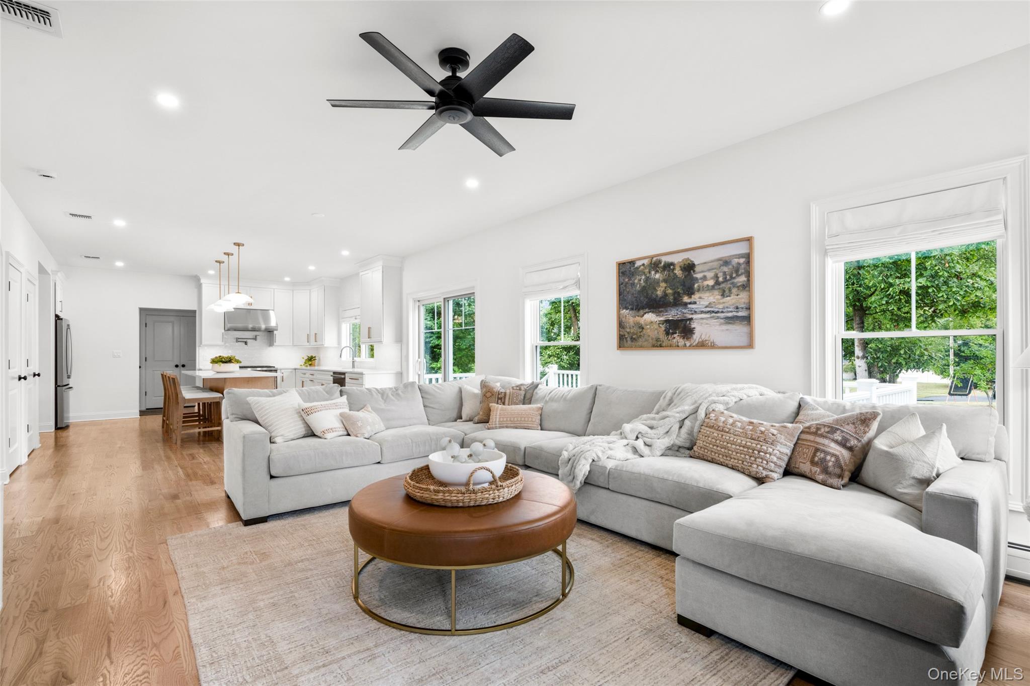 #12 photo, 28 Pvt Del Regno Court, Blauvelt , NY 10913