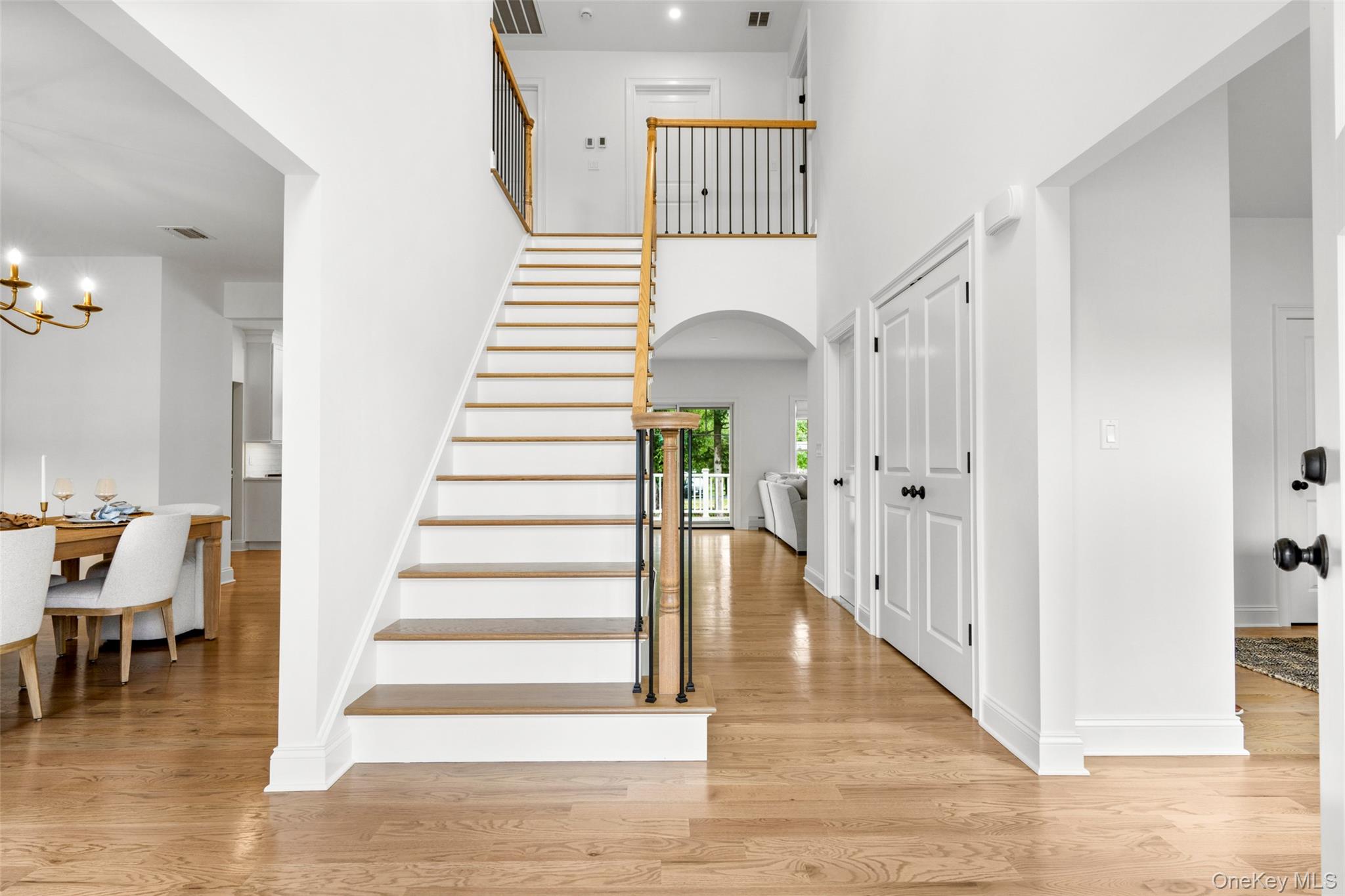 #7 photo, 28 Pvt Del Regno Court, Blauvelt , NY 10913