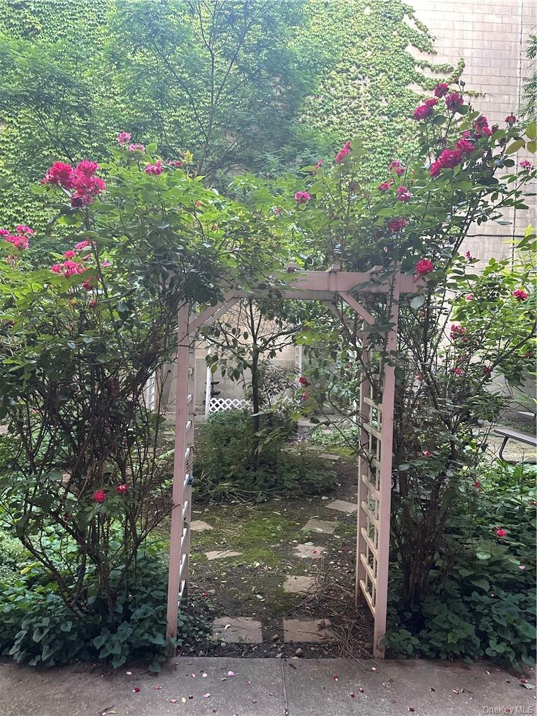 #11 photo, 145 Morningside Avenue, New York (Manhattan) , NY 10027