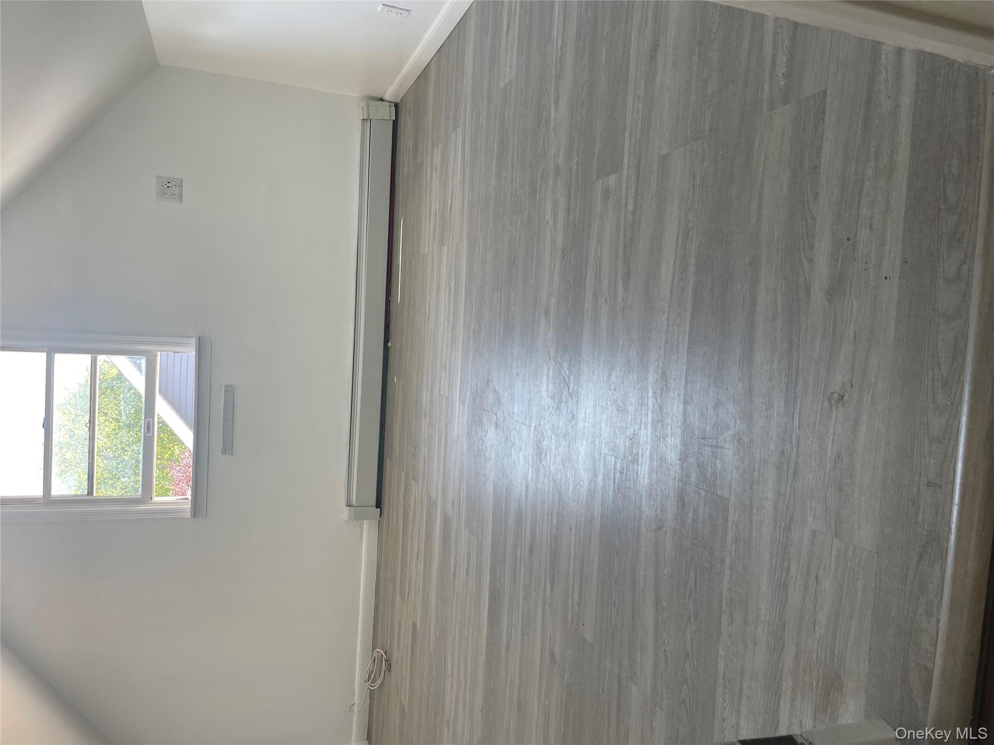 #8 photo, 412 37th Street, Babylon , NY 11757