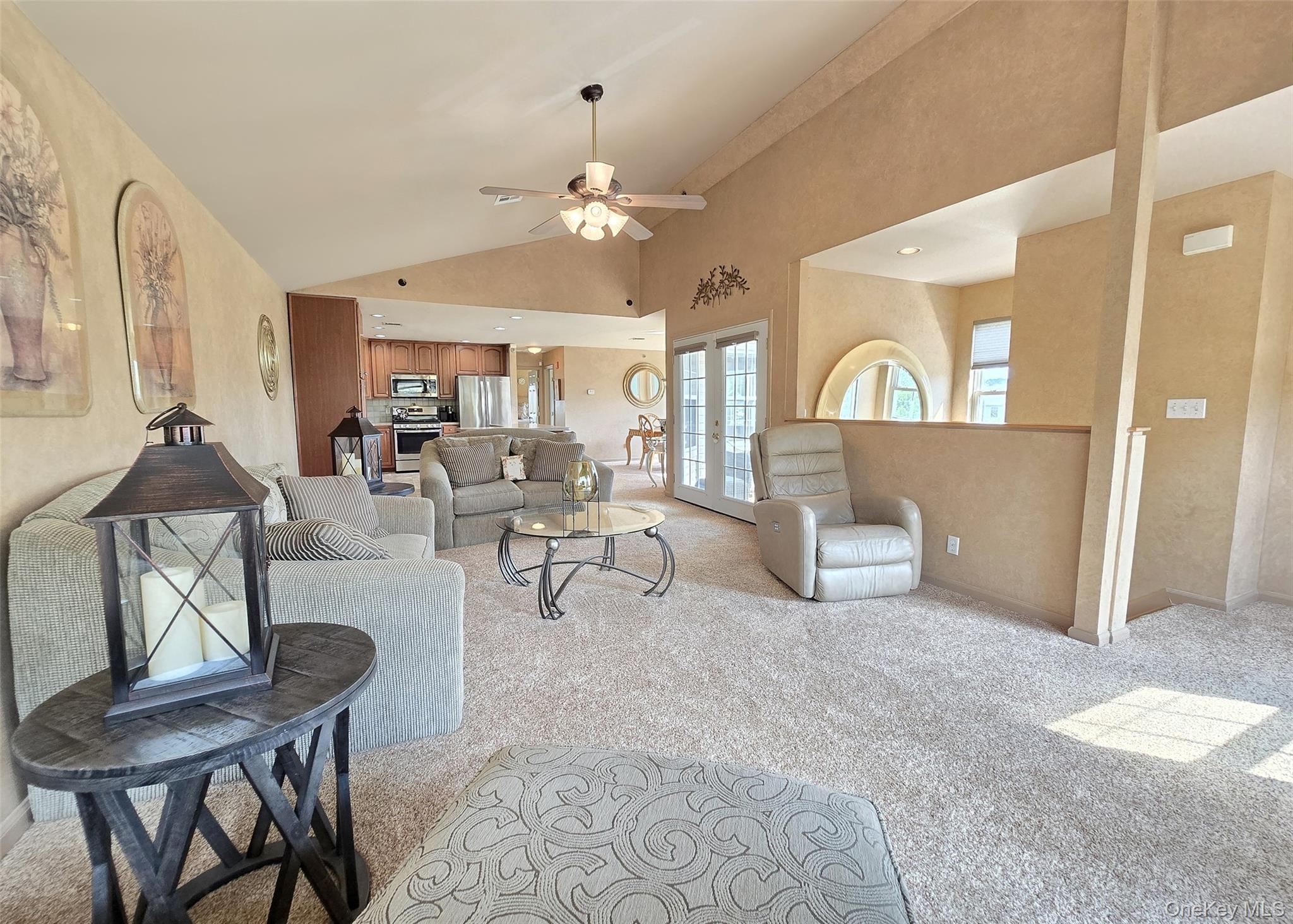 #8 photo, 105 Commodore Circle, सफ़ोक काउंटी Port Jefferson Station , NY 11776