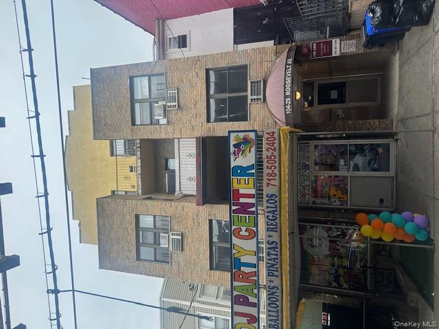 #1 photo, 10429 Roosevelt Avenue, クイーンズ区 Corona , NY 11368