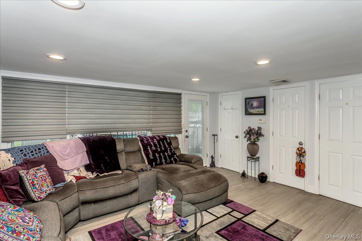 #15 photo, 113 Northern Parkway, Plainview , NY 11803