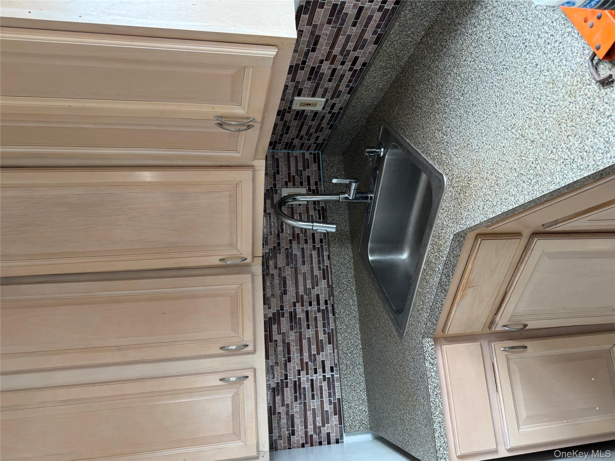 #1 photo, 11924 199th Street, クイーンズ区 Saint Albans , NY 11412