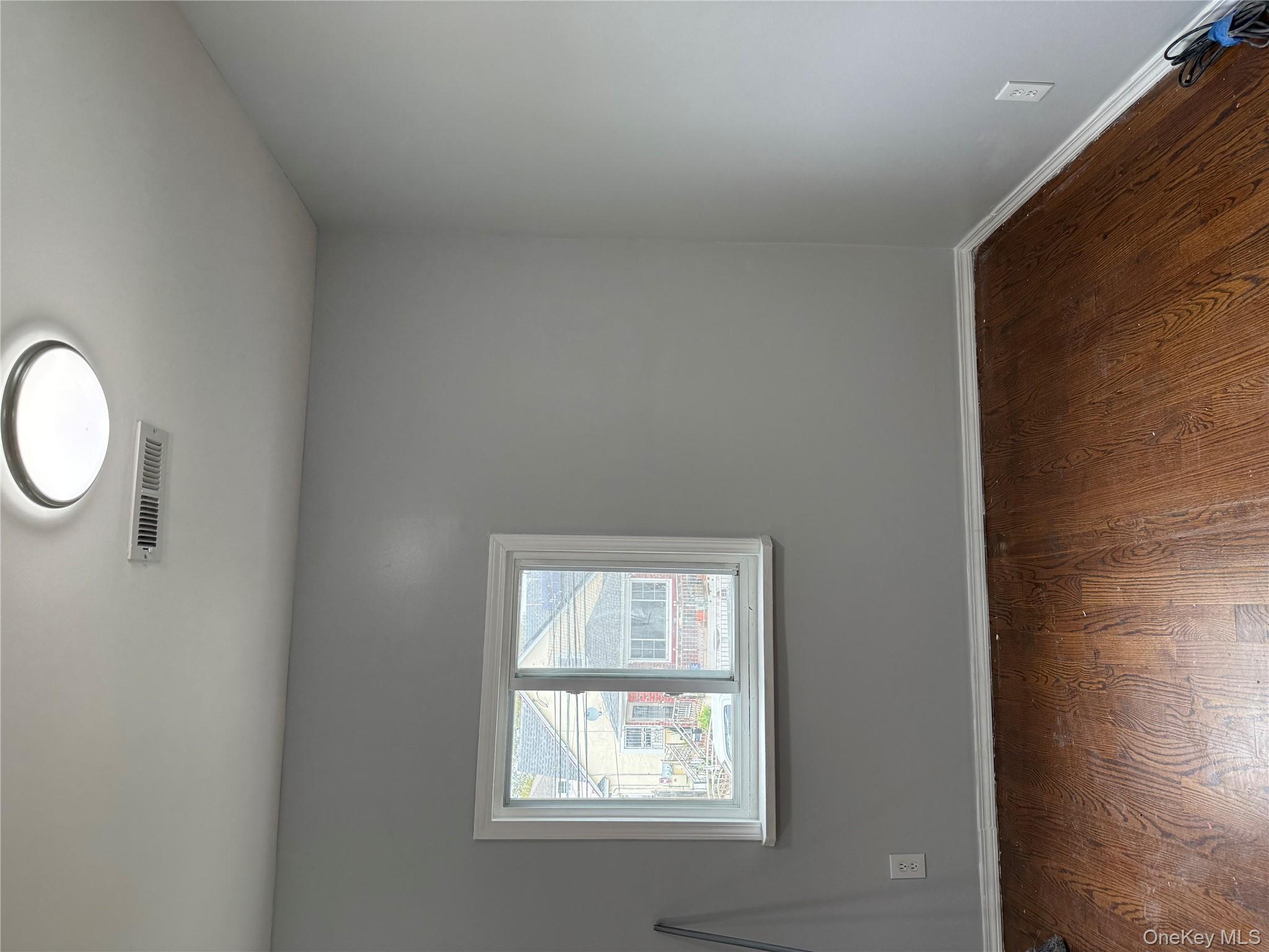 #4 photo, 11924 199th Street, クイーンズ区 Saint Albans , NY 11412