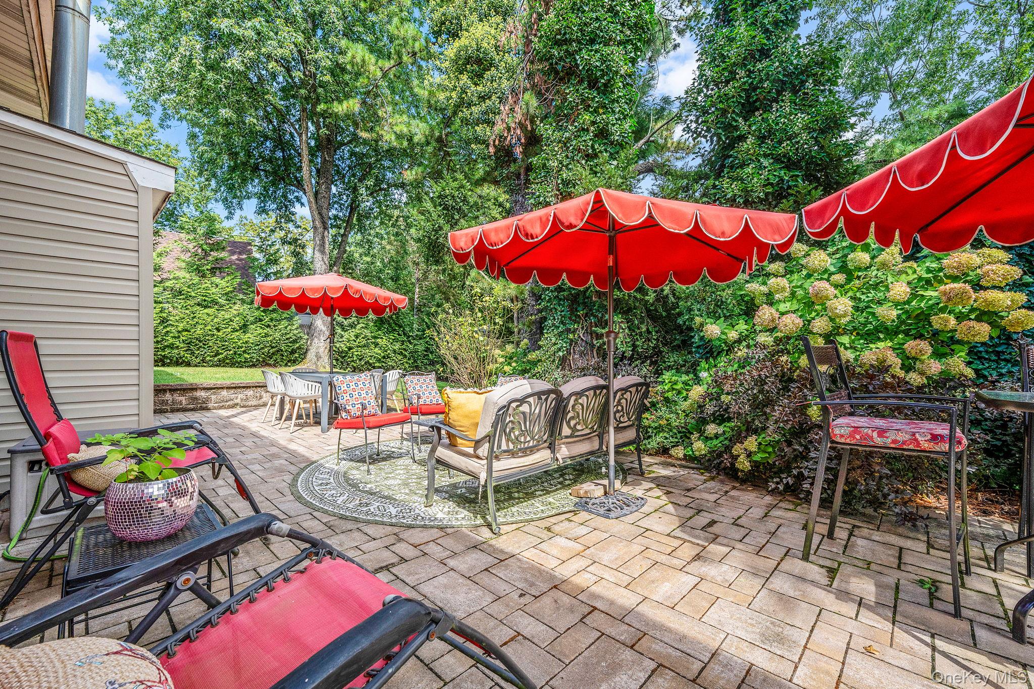 #19 photo, 27 Split Cedar Drive, Islandia , NY 11749