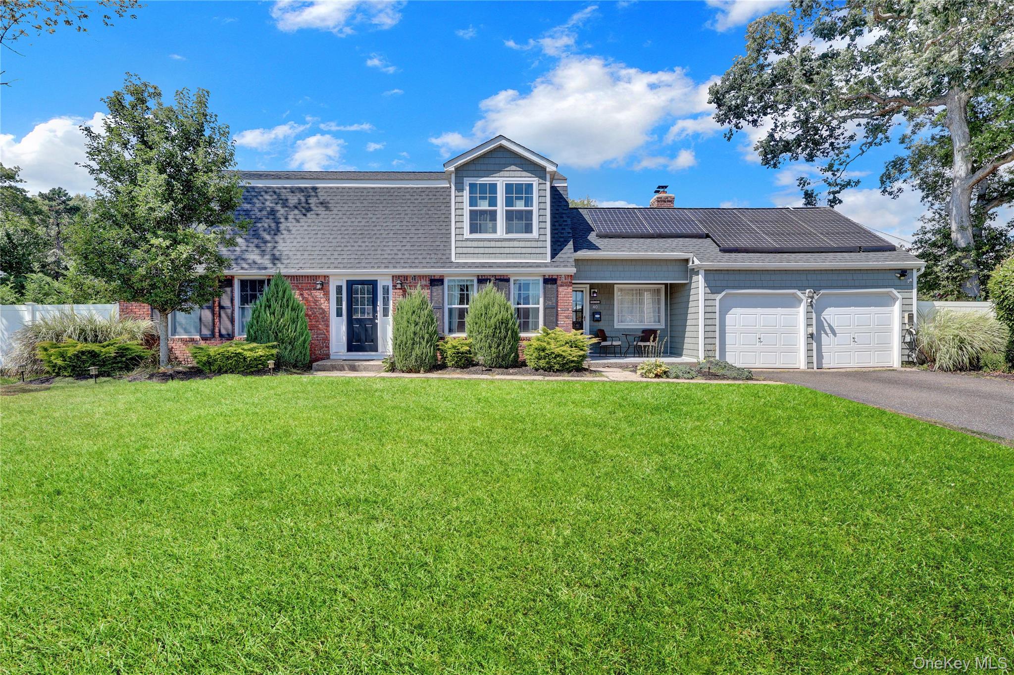 #1 photo, 40 Bayview Drive, सफ़ोक काउंटी Oakdale , NY 11769