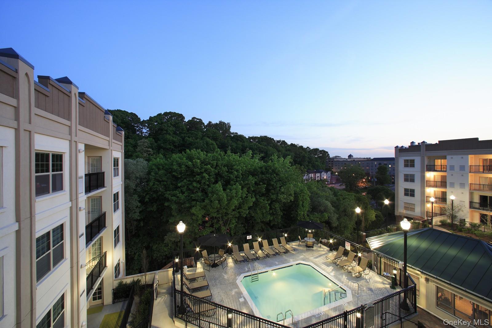 #1 photo, 100 Glen Street, 長島 格崙科夫 Glen Cove , NY 11542