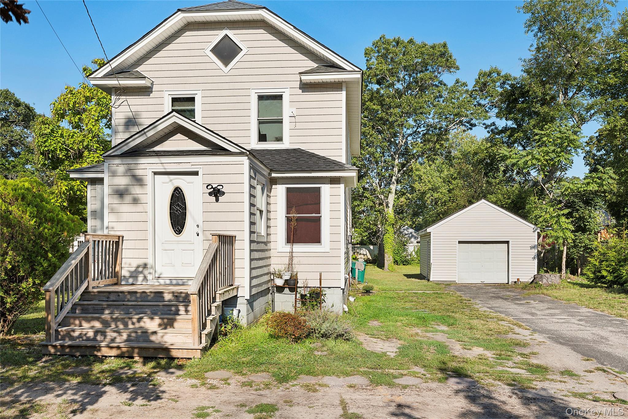 #2 photo, 135 Lake Avenue, सफ़ोक काउंटी Flanders , NY 11901