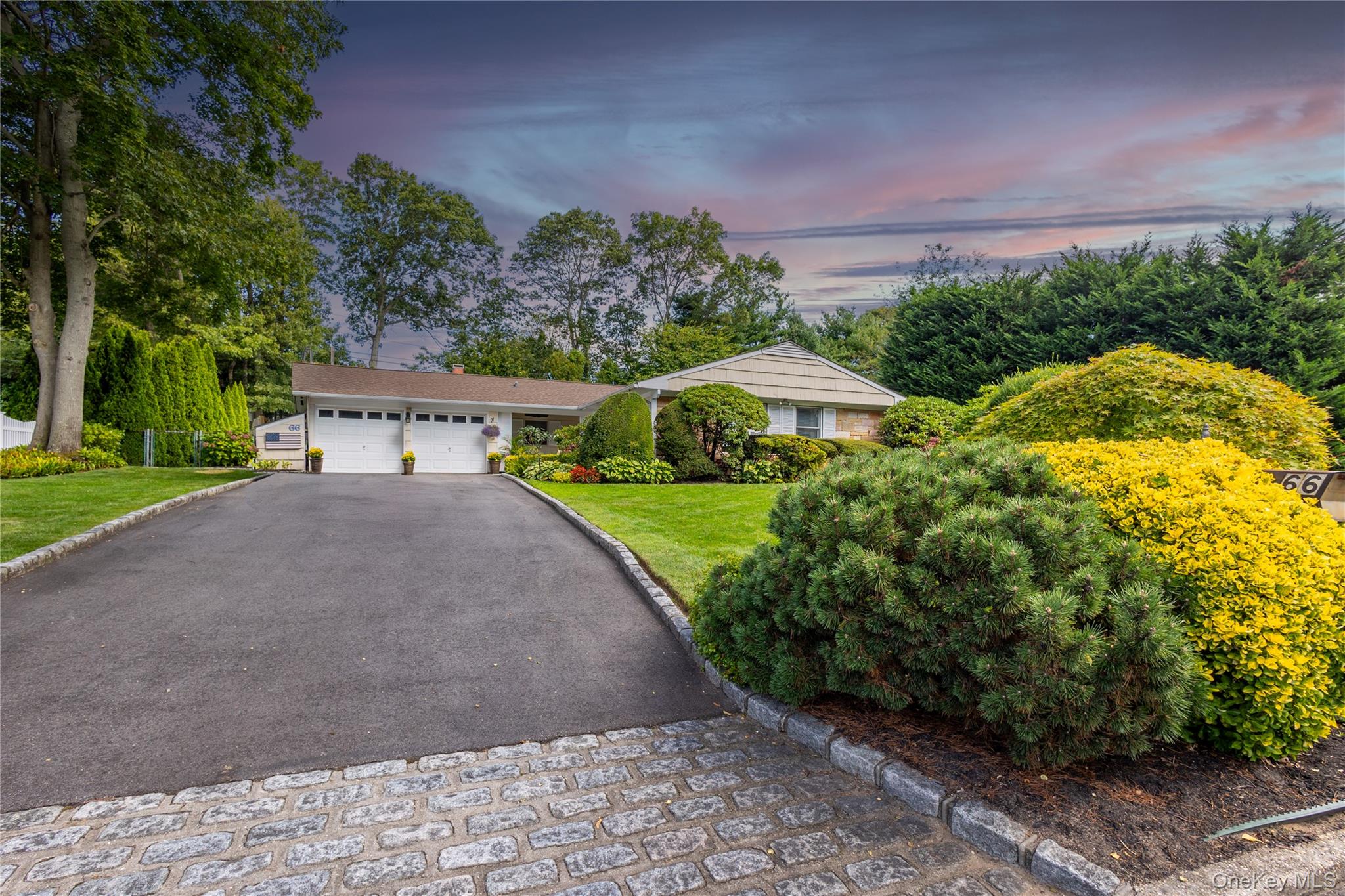 #1 photo, 66 Barker Drive, सफ़ोक काउंटी Stony Brook , NY 11790