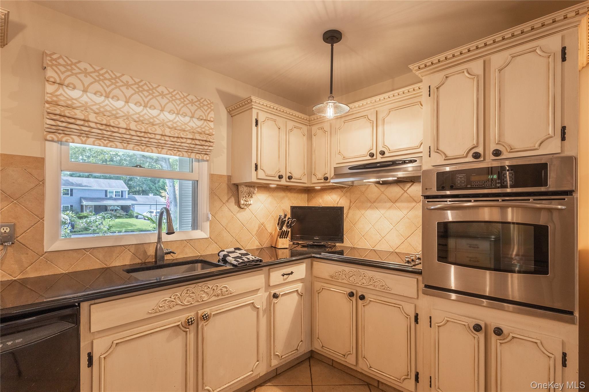 #15 photo, 66 Barker Drive, सफ़ोक काउंटी Stony Brook , NY 11790