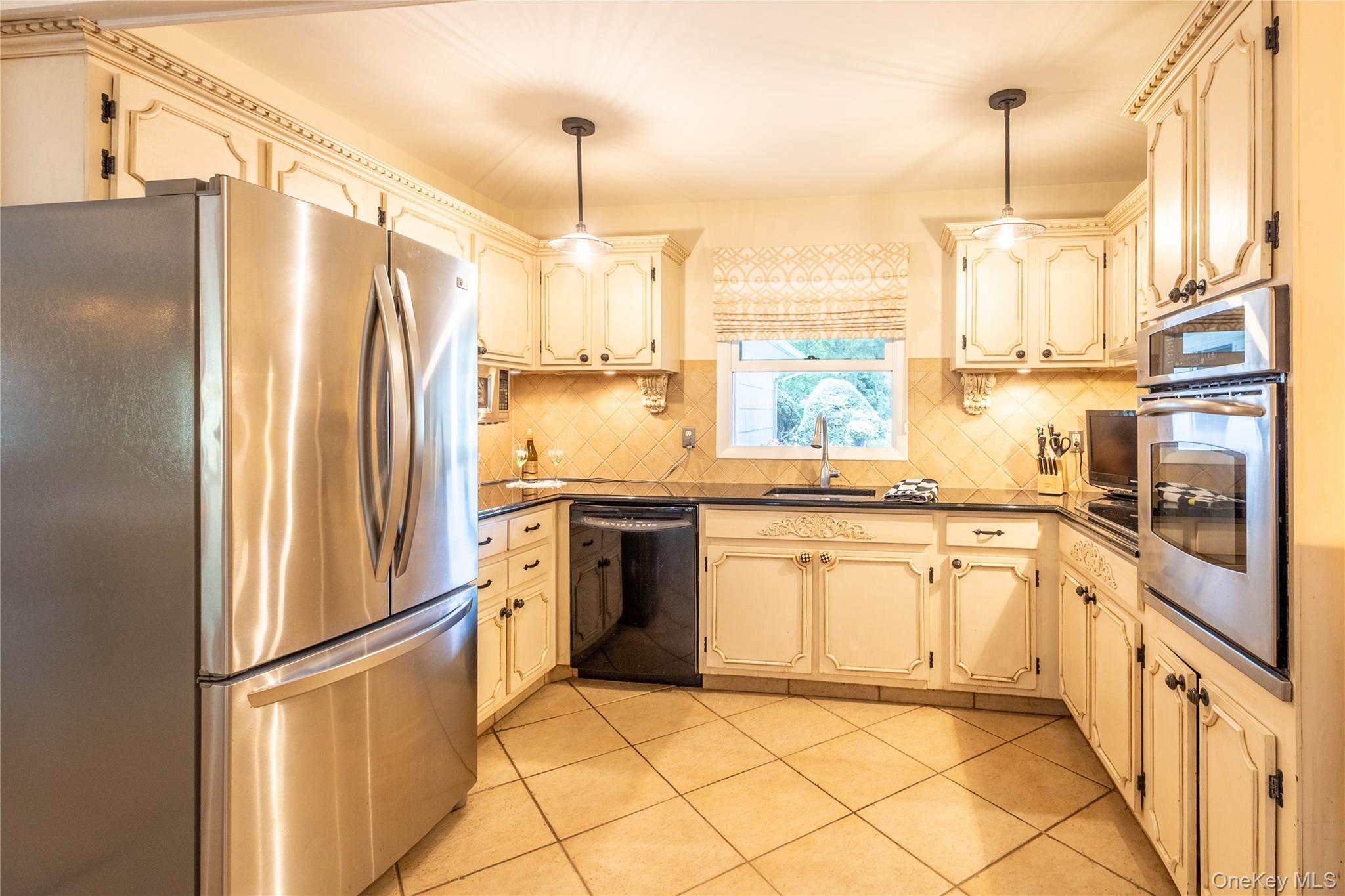 #17 photo, 66 Barker Drive, सफ़ोक काउंटी Stony Brook , NY 11790