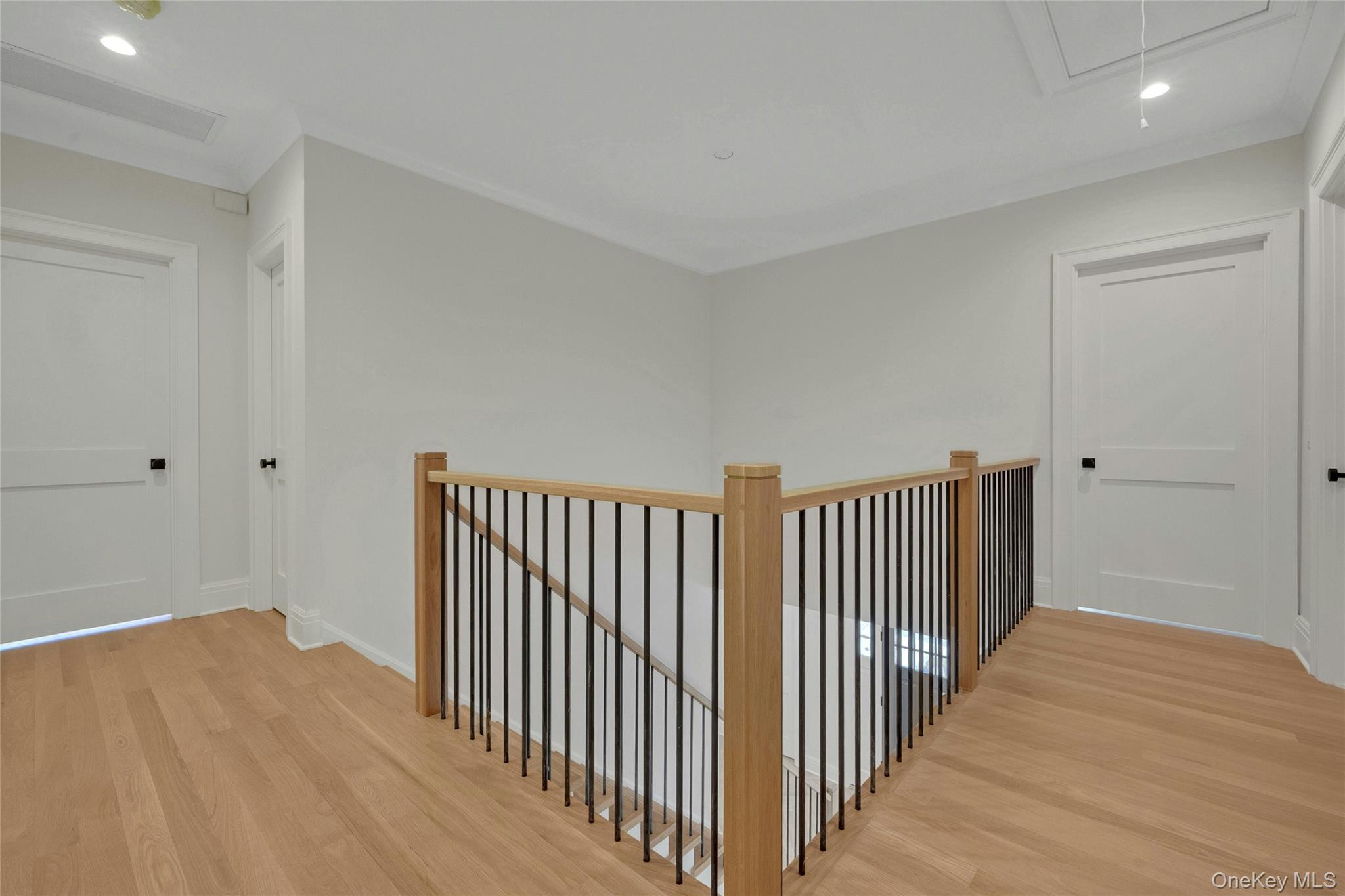 #12 photo, 780 Forest Avenue, Larchmont , NY 10538