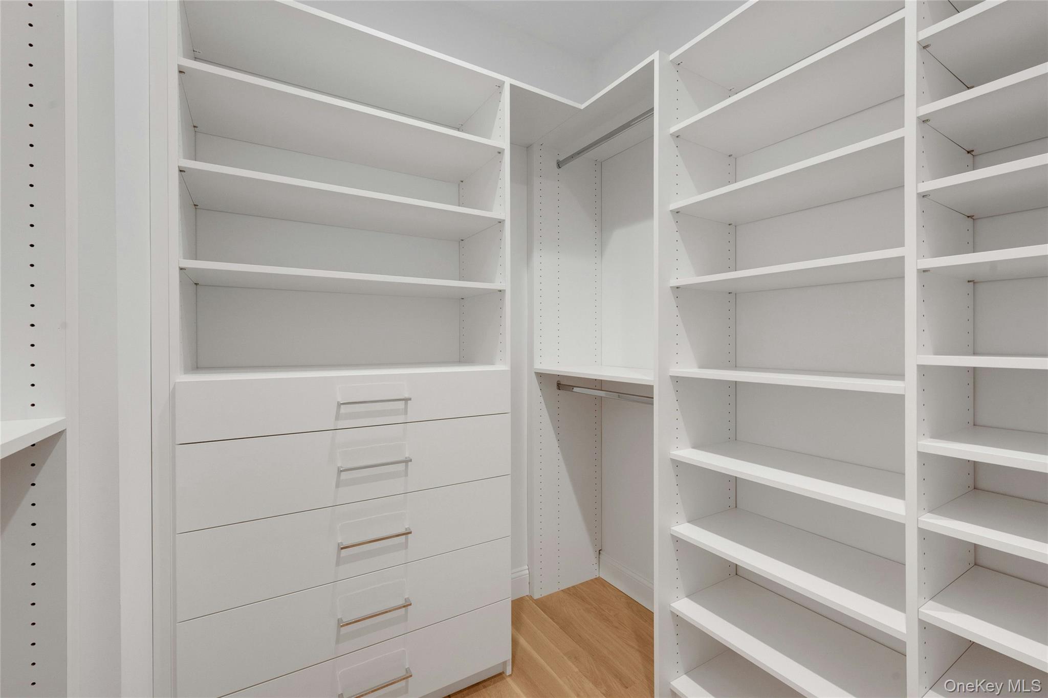 #17 photo, 780 Forest Avenue, Larchmont , NY 10538