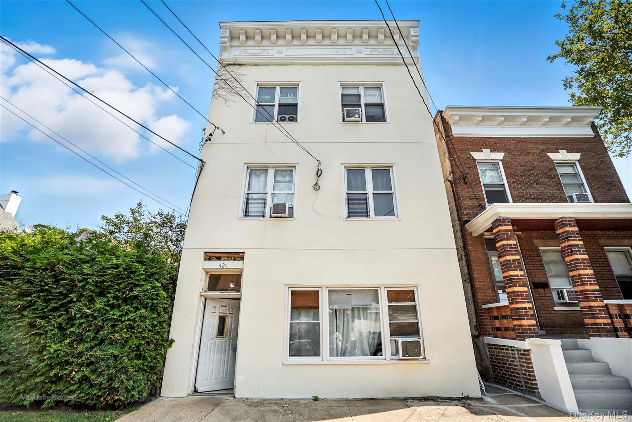 #1 photo, 425 N Terrace Avenue, Mount Vernon , NY 10552