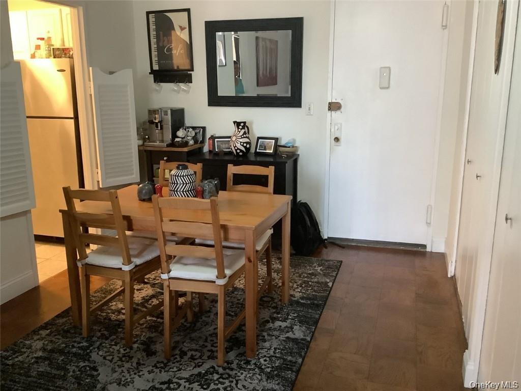 #5 photo, 16 Lake Street, White Plains , NY 10603