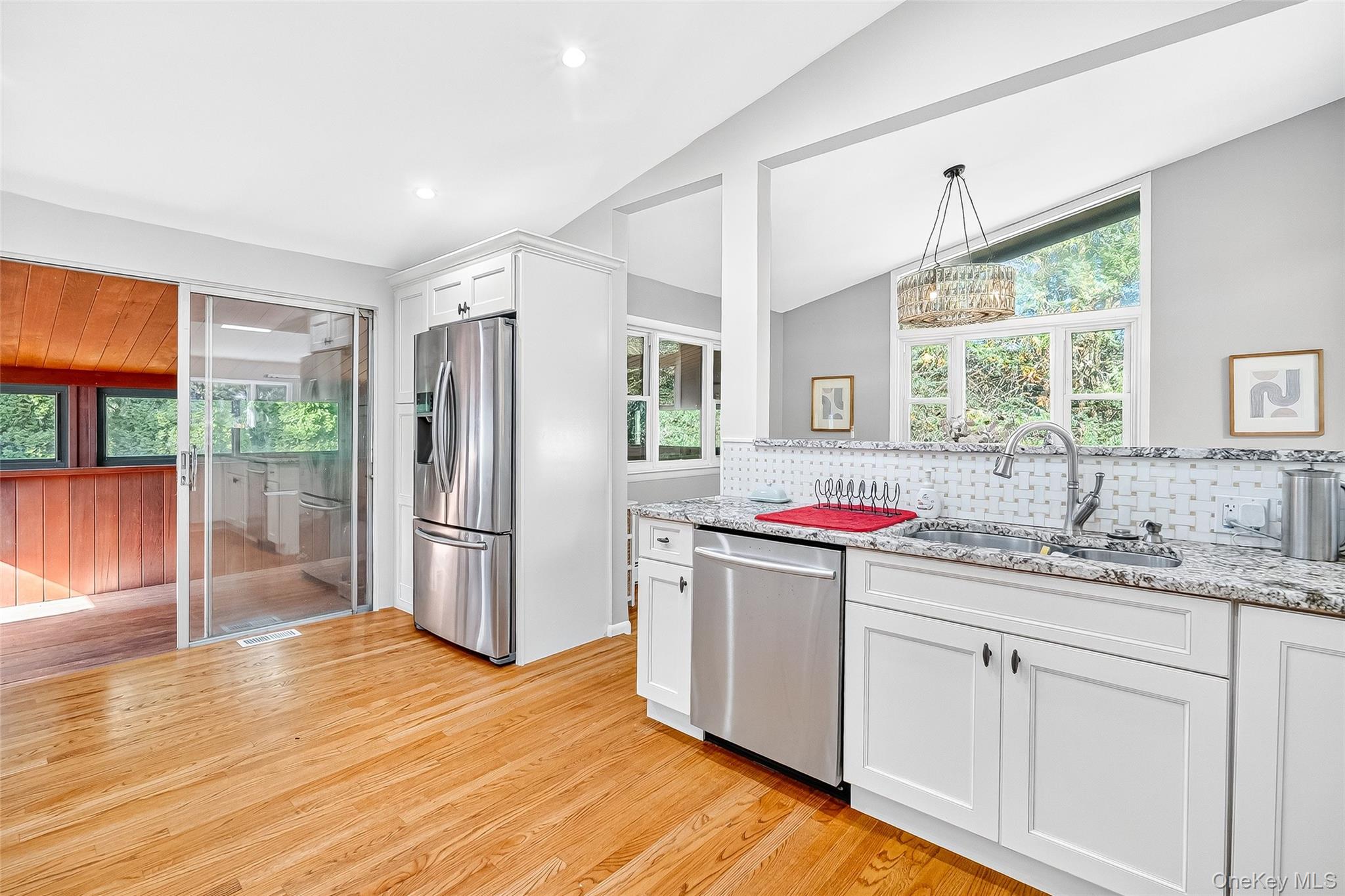 #18 photo, 9 Brookdell Drive, Hartsdale , NY 10530