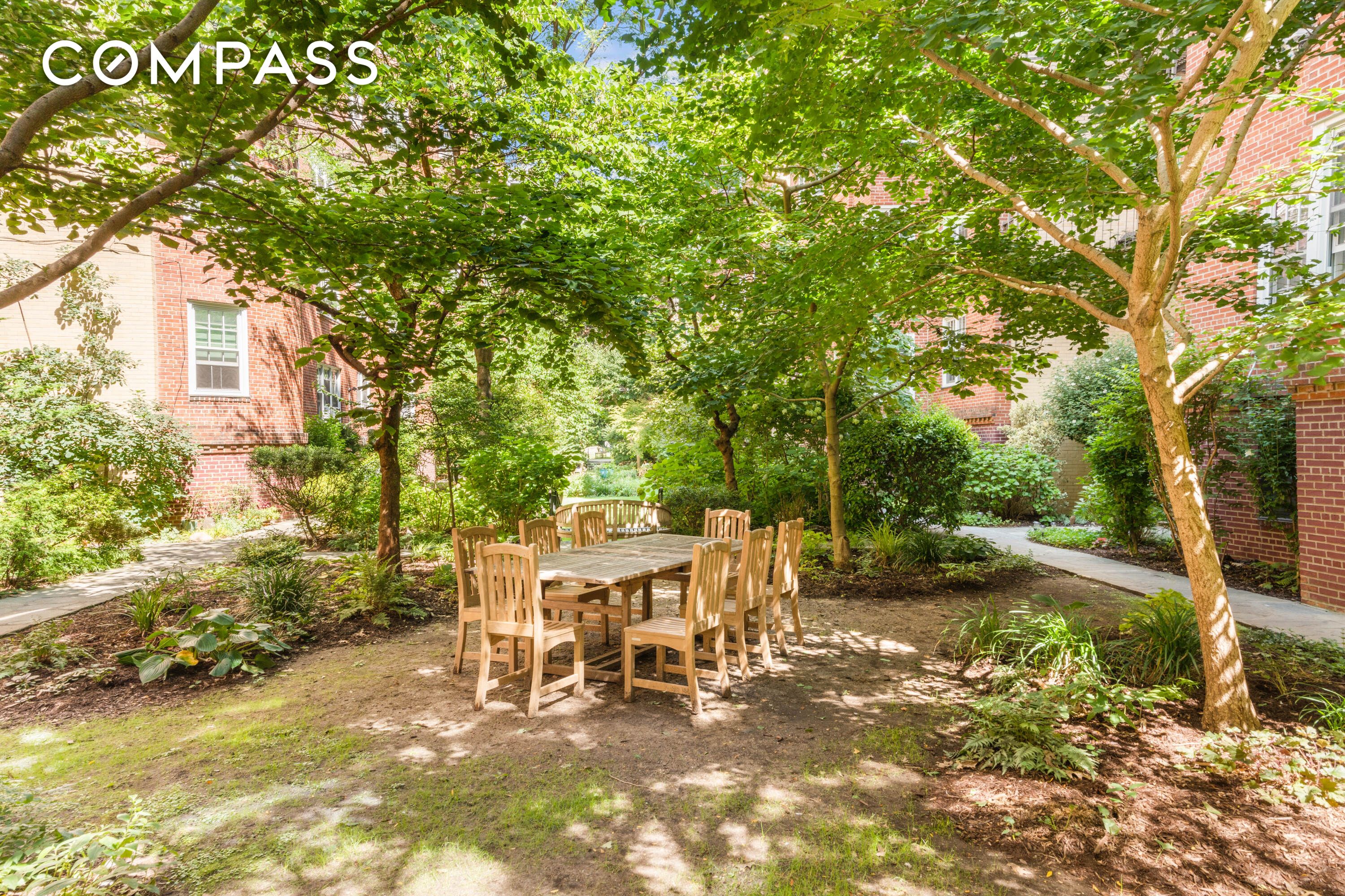 #13 photo, 35-25 77th Street, クイーンズ区 Jackson Heights , NY 11372