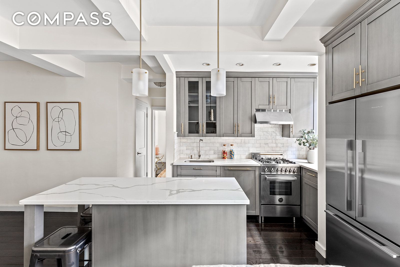 #1 photo, 211 E 35th Street, マンハッタン Murray Hill , NY 10016