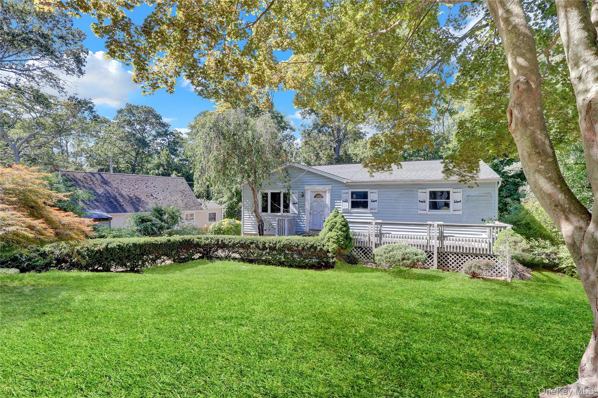 #1 photo, 6 Palm Road, Rocky Point , NY 11778