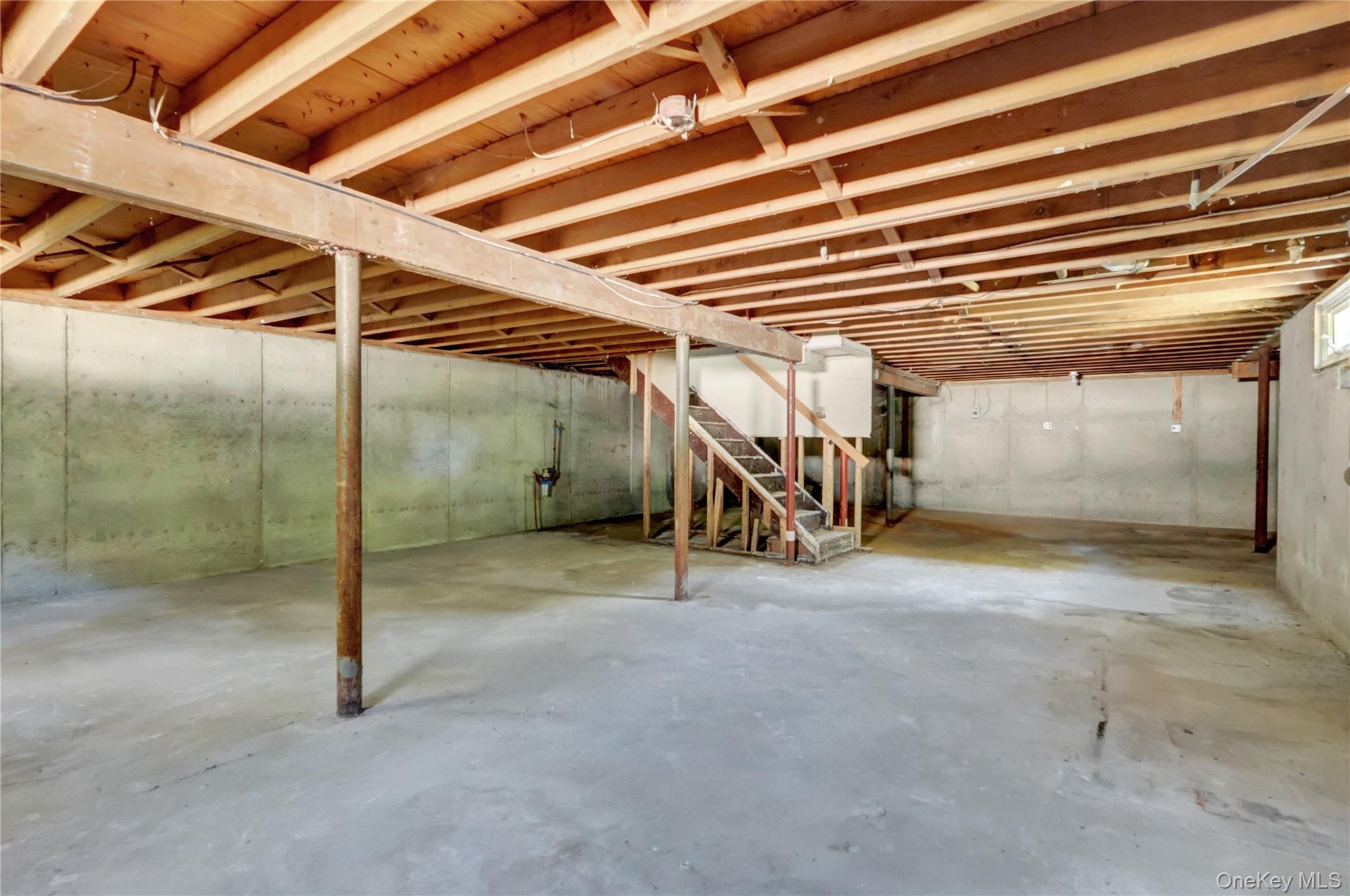 #12 photo, 6 Palm Road, Rocky Point , NY 11778