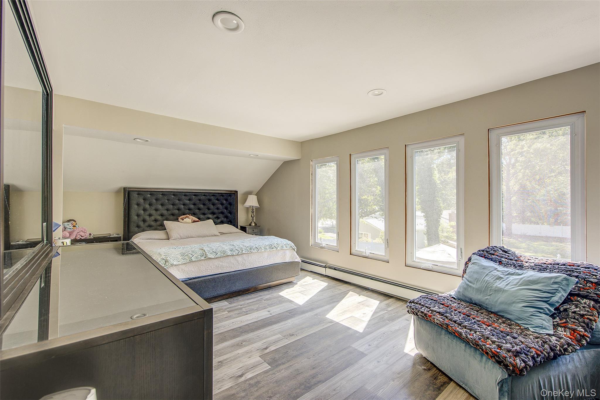 #15 photo, 34 Hawthorne Street, Mount Sinai , NY 11766