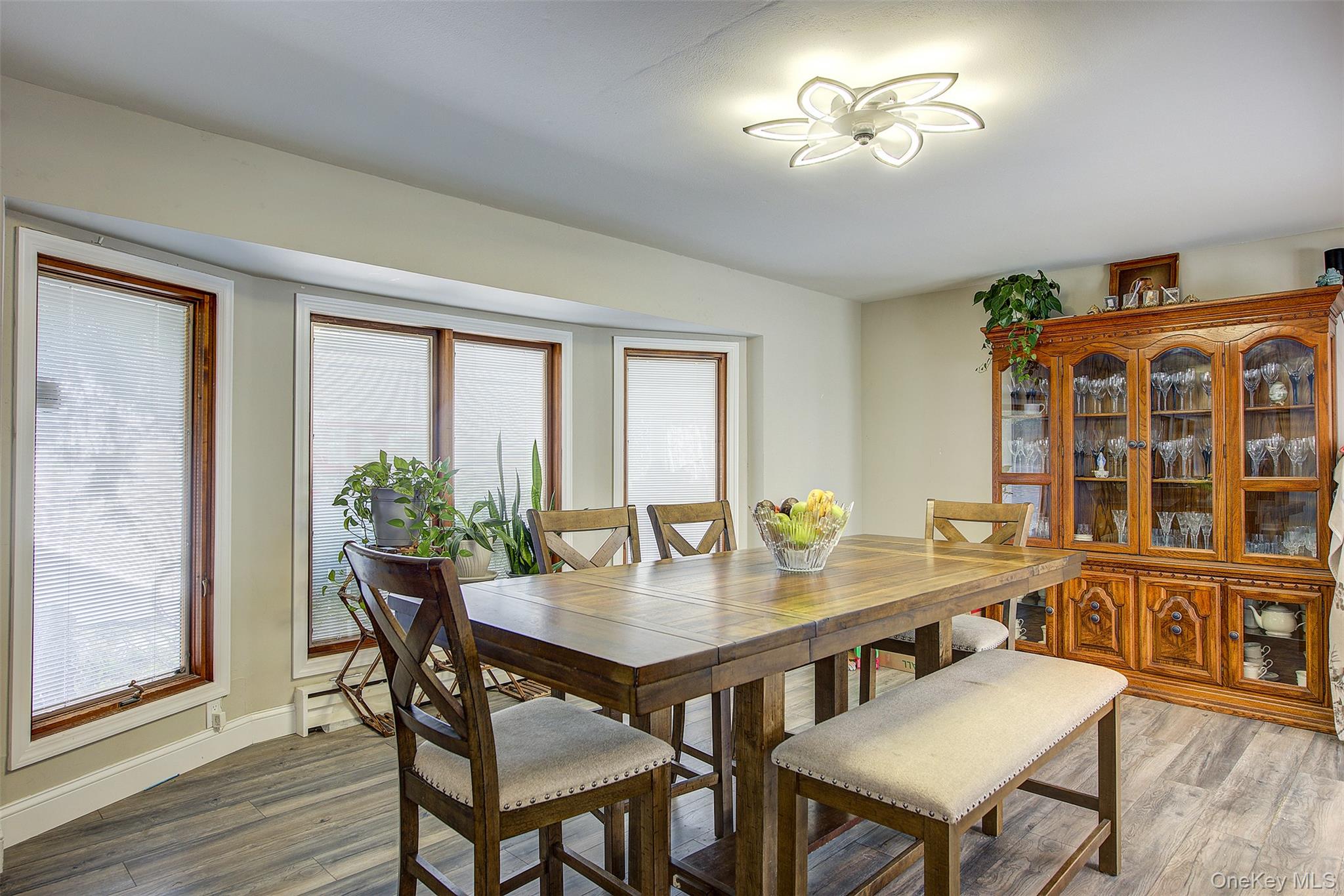 #4 photo, 34 Hawthorne Street, Mount Sinai , NY 11766