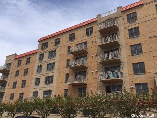 #19 photo, 125 E. Broadway, Long Beach , NY 11561