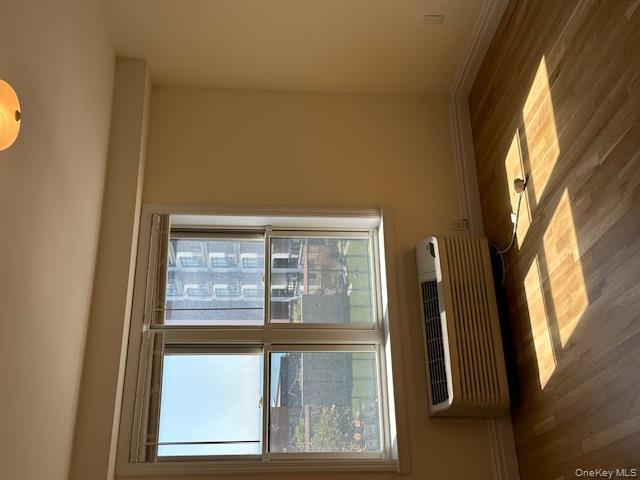 #7 photo, 125 E. Broadway, Long Beach , NY 11561