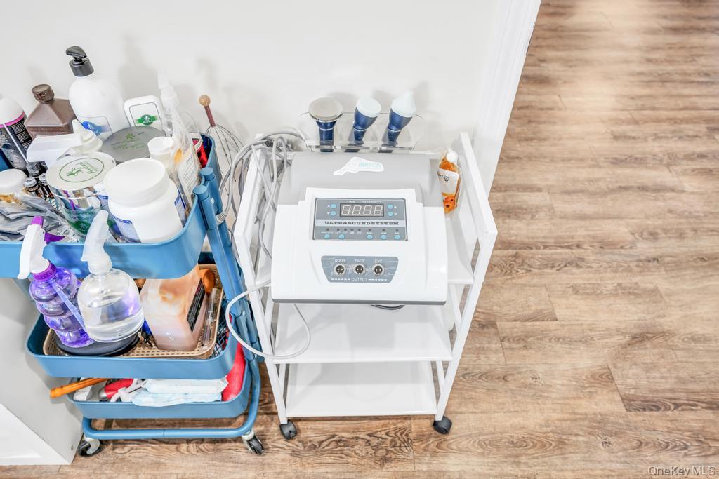 #19 photo, 1064 Suffolk, サフォーク郡 Brentwood , NY 11717