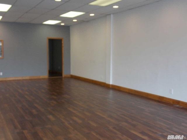 #2 photo, 231 Robbins Lane, ナッソー郡 Syosset , NY 11791