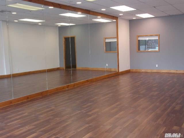 #3 photo, 231 Robbins Lane, ナッソー郡 Syosset , NY 11791