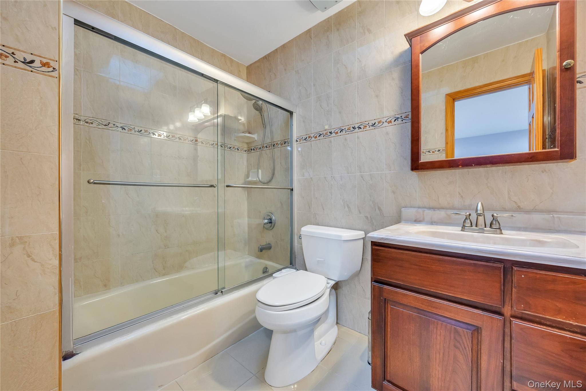 #15 photo, 29 Grove Street, Hicksville , NY 11801