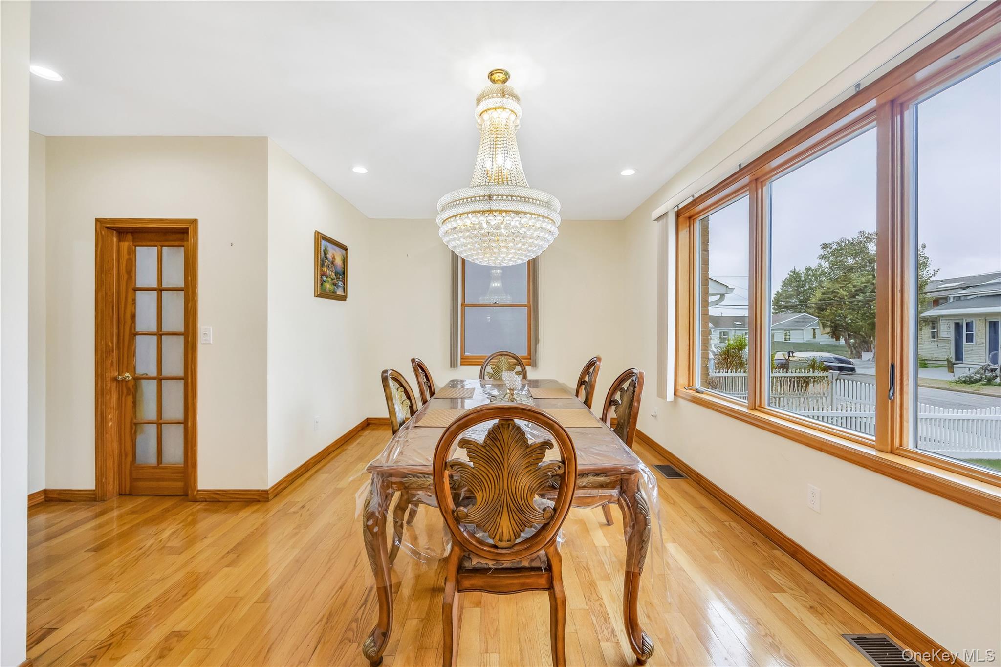 #9 photo, 29 Grove Street, Hicksville , NY 11801