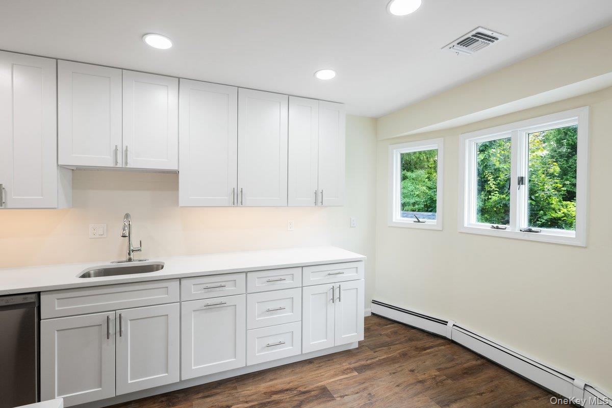 #9 photo, 22 Brian Drive, East Islip , NY 11730