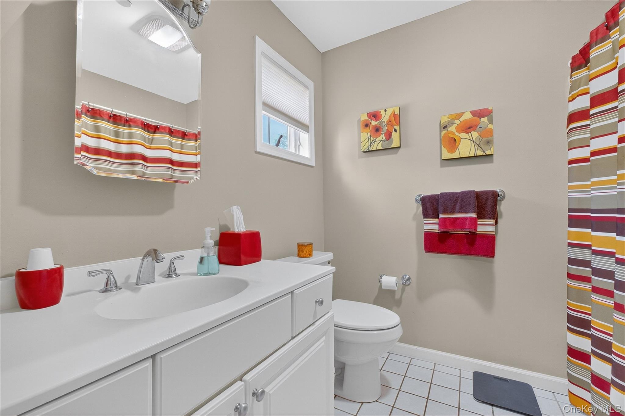 #8 photo, 646 E Main Street, Jefferson Valley , NY 10535