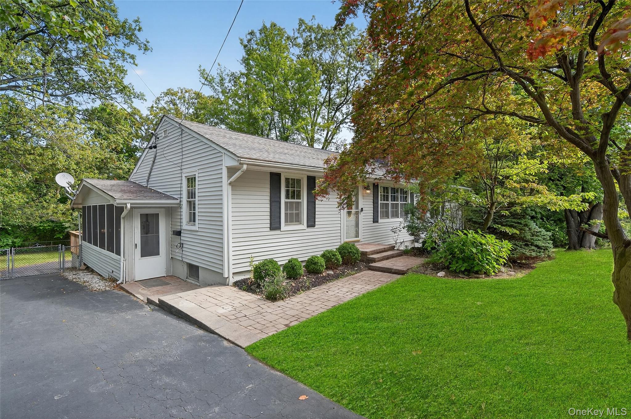 #1 photo, 54 Canterbury Avenue, Cornwall , NY 12518